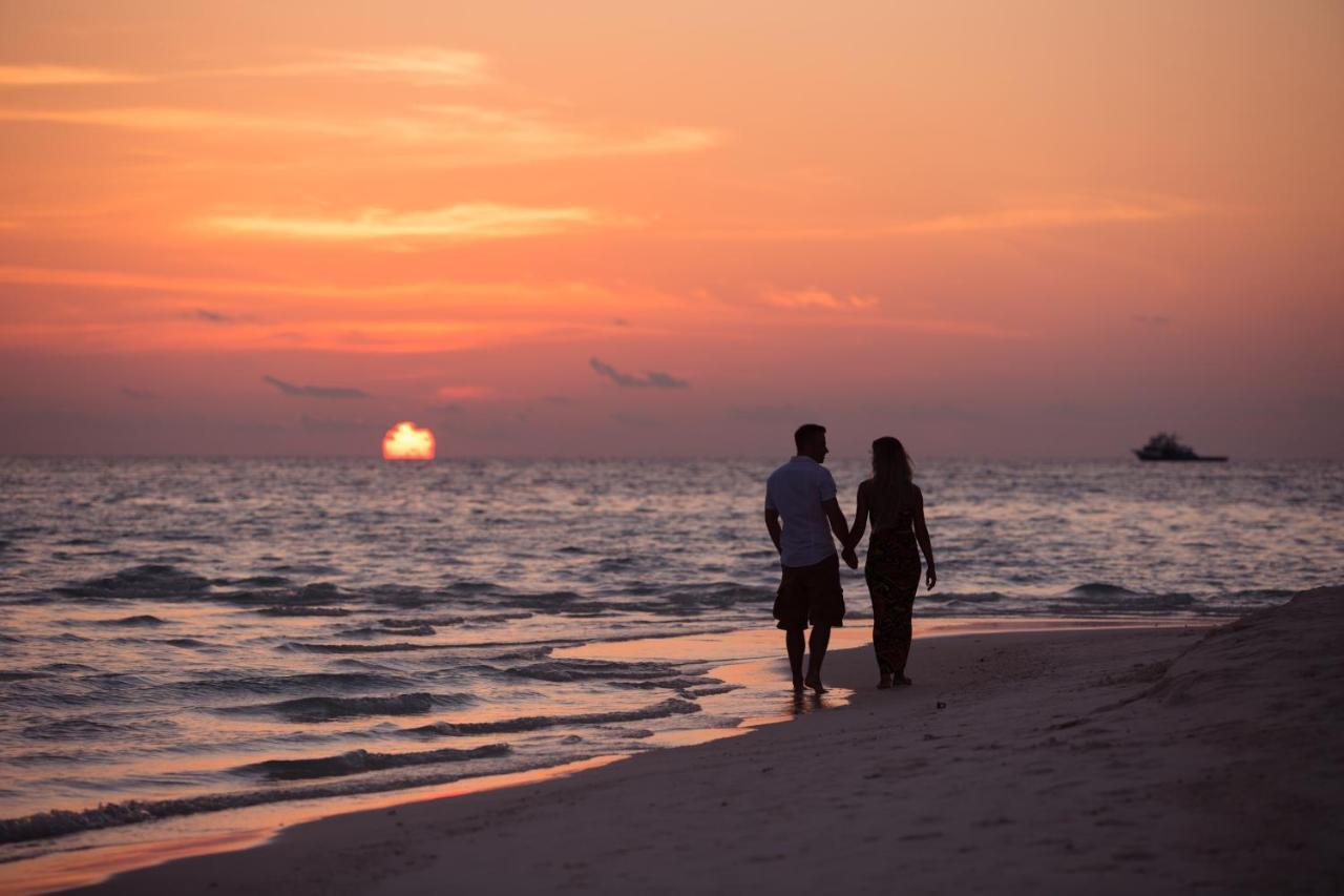 Innahura Maldives Resort Kurendhoo Zewnętrze zdjęcie