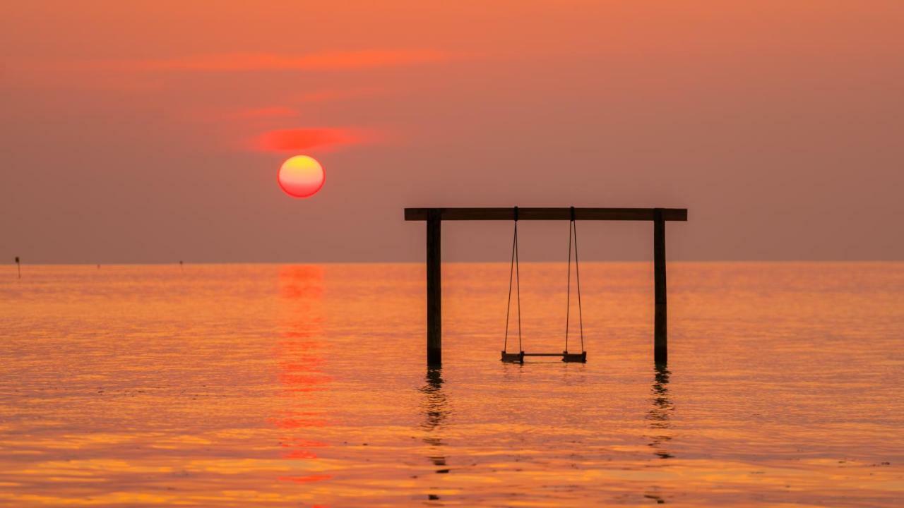 Innahura Maldives Resort Kurendhoo Zewnętrze zdjęcie